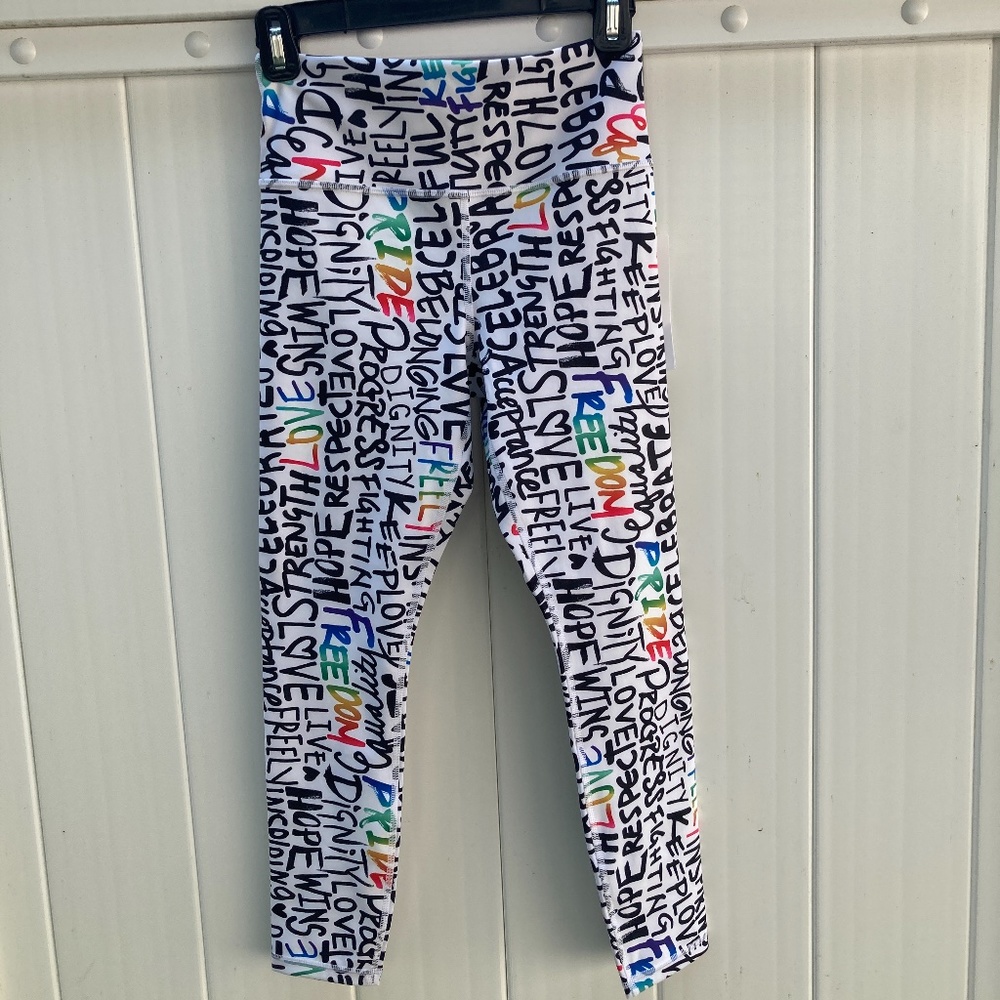 Elation Train 7/8 Leggings NWT
